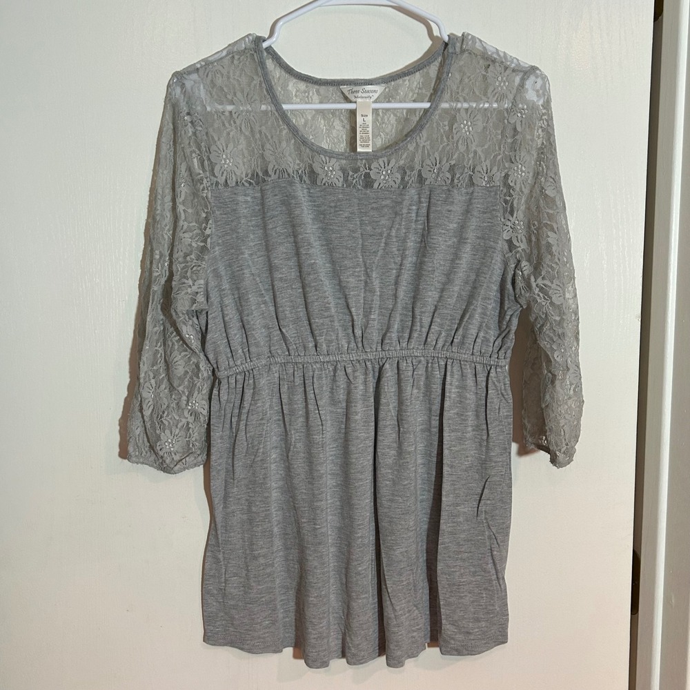 Three Seasons Maternity Gray Lace Trim 3/4 Sleeve Empire Waist Blouse Large